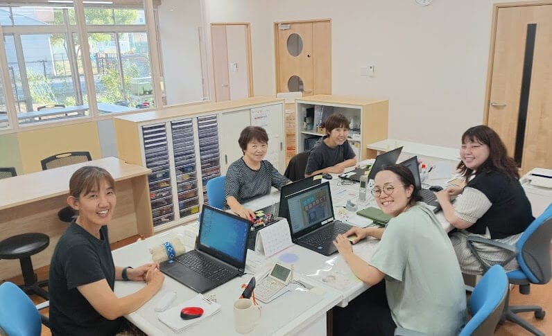 「探す時間」をゼロへ。タブ表示で業務スピードを劇的改善。